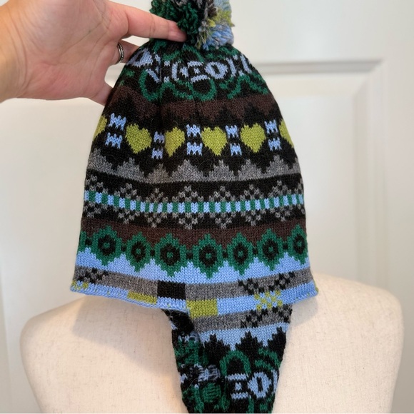 Weekend Max Mara Label-cut Bennie Hat with Pon Pon Size: OS Fall/ Winter/Holiday - Picture 10 of 13